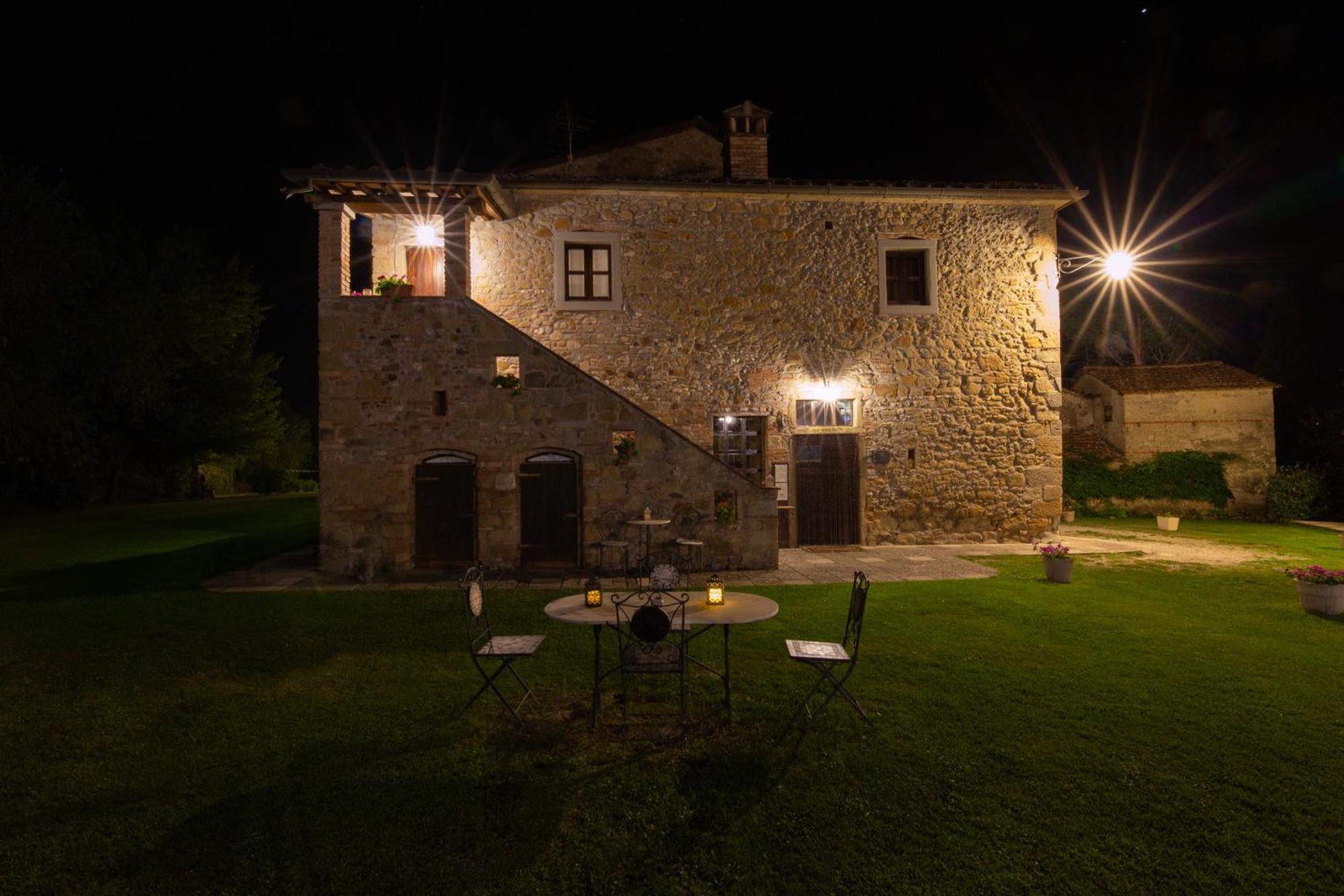 أنغياري Agriturismo Il Sasso الغرفة الصورة