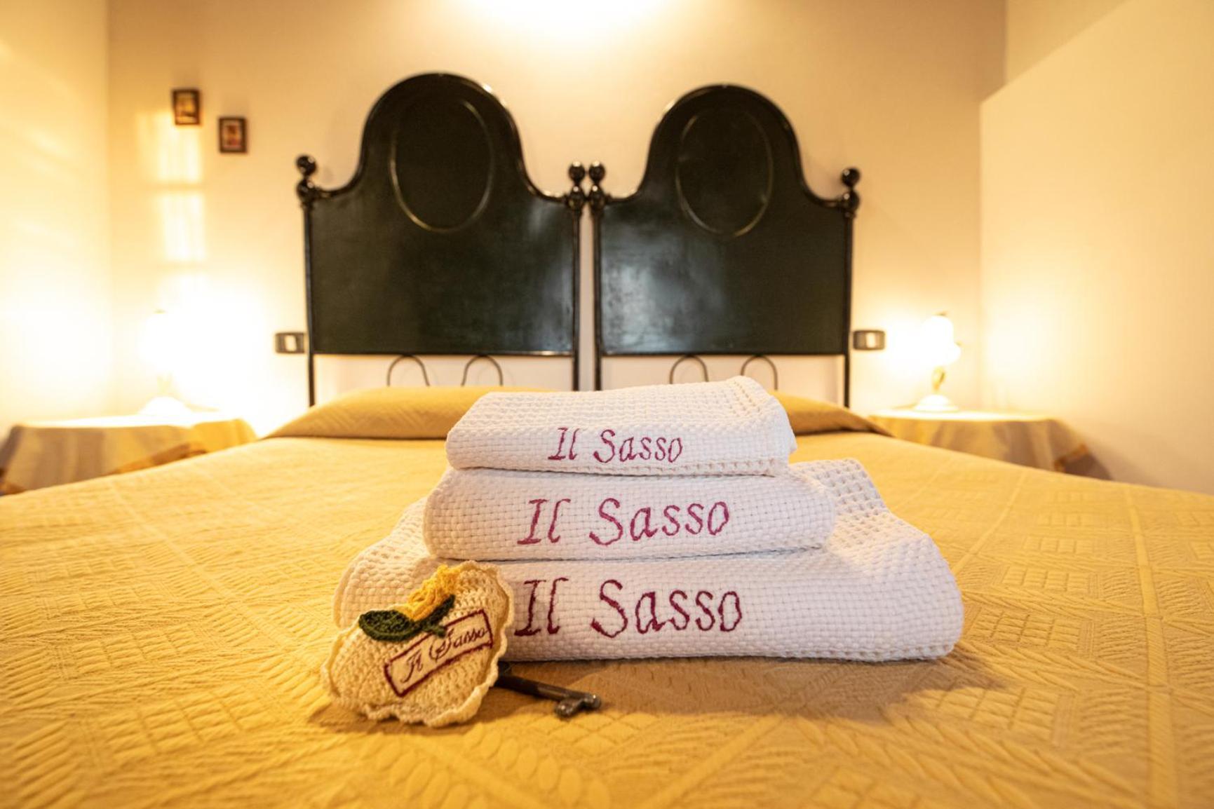 أنغياري Agriturismo Il Sasso الغرفة الصورة