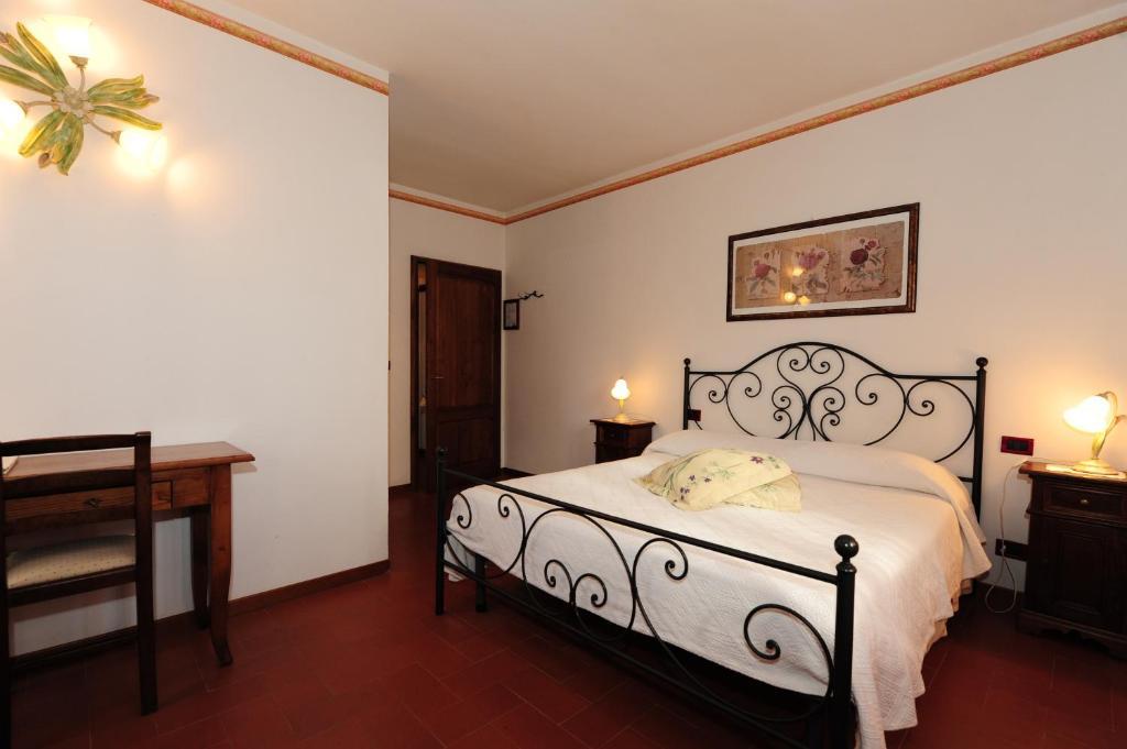 أنغياري Agriturismo Il Sasso الغرفة الصورة