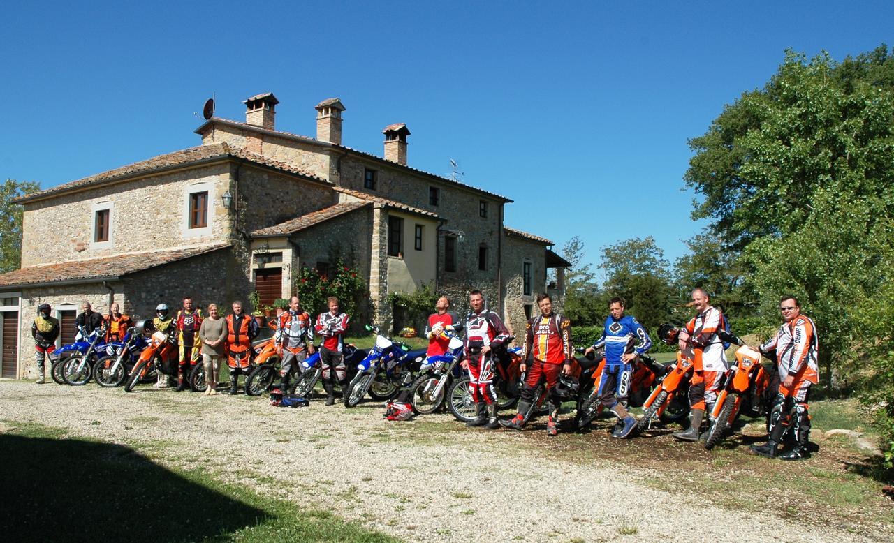أنغياري Agriturismo Il Sasso المظهر الخارجي الصورة